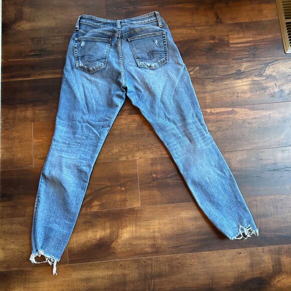 Silver Jeans Co. Women's Boyfriend Distressed Denim W27 L27 Med Wash Frayed Hem - Picture 2 of 7